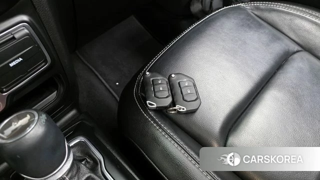 Jeep Wrangler (JL) id 3794973 из Кореи 10
