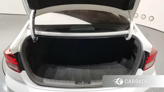 Hyundai The New Avante AD id 3514937 из Кореи 10