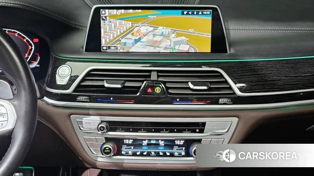 BMW 7 Series (G11) id 4268456 из Кореи 10