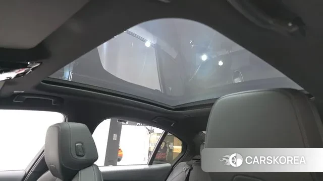 BMW 5 Series (G60) id 3462447 из Кореи 10