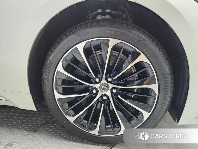 Lexus LS500h 5th generation id 4640942 из Кореи 10