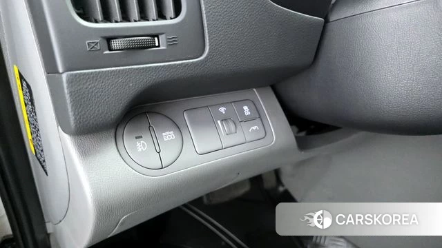 Hyundai The New Grand Starex id 3899886 из Кореи 10