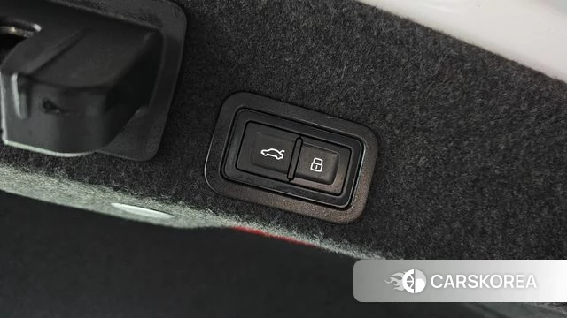 Audi A6 (C8) id 3807408 из Кореи 10