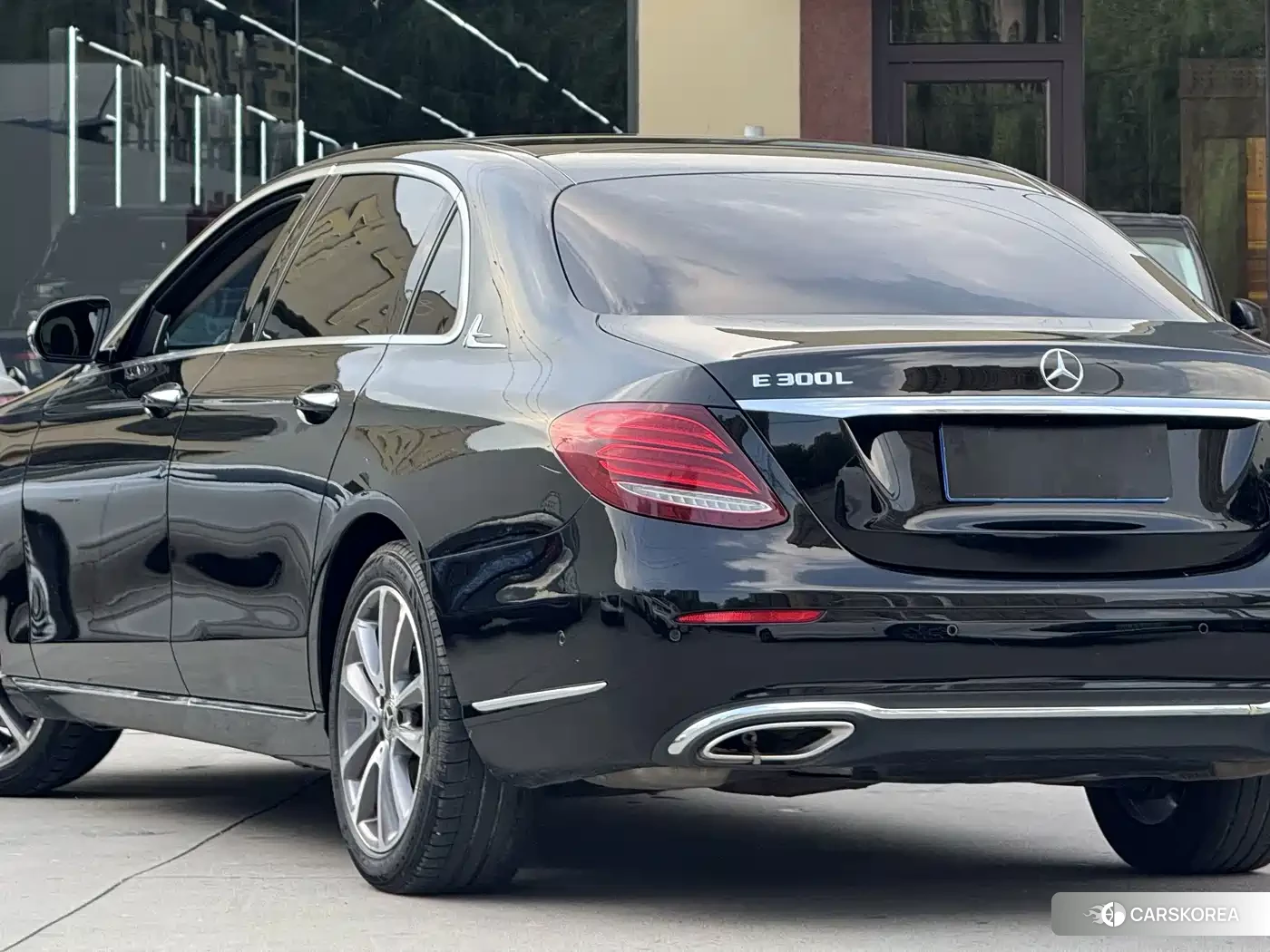 Mercedes-Benz E-Class id 4629453 из Китая 10