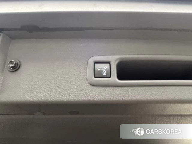 Toyota Grevia id 4258213 из Китая 10