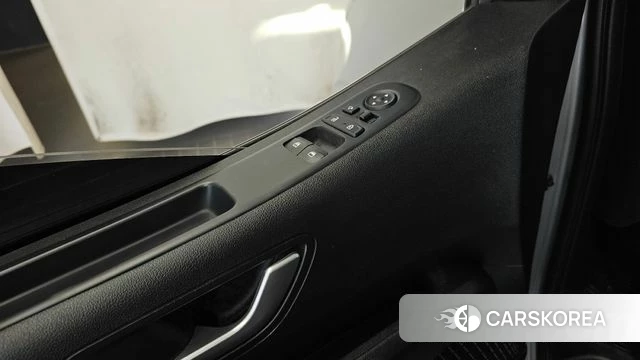 Hyundai Staria id 4863296 из Кореи 10
