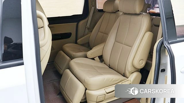 Kia All New Carnival id 4663099 из Кореи 10