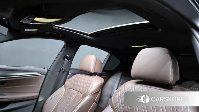 BMW 5 Series (G30) id 2979412 из Кореи 10