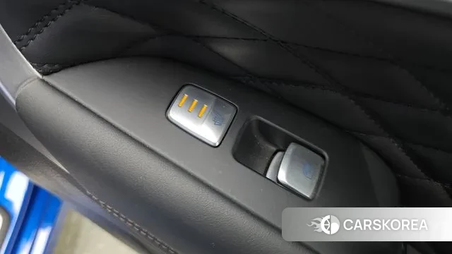 Genesis G70 id 3330243 из Кореи 10