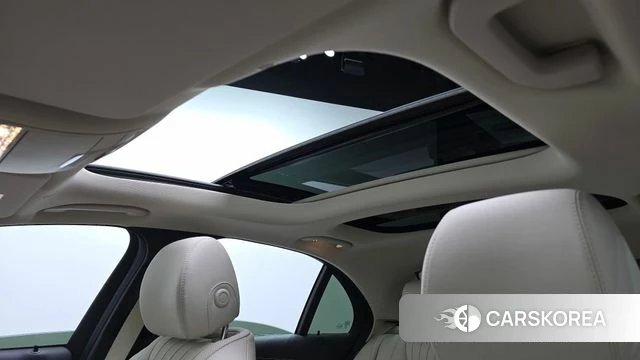 Mercedes-Benz E-Class W213 id 4178118 из Кореи 10