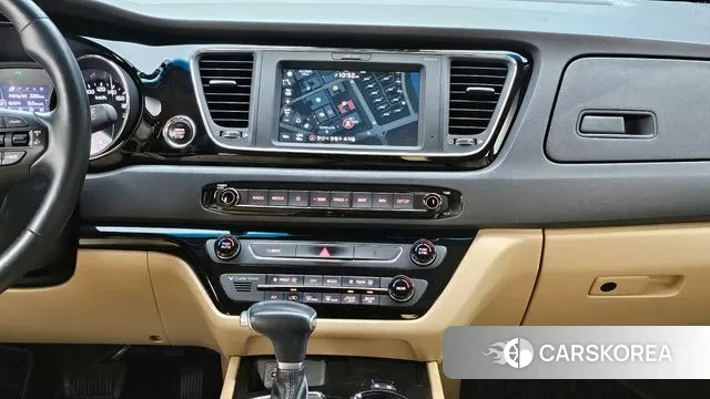 Kia All New Carnival id 3641744 из Кореи 10