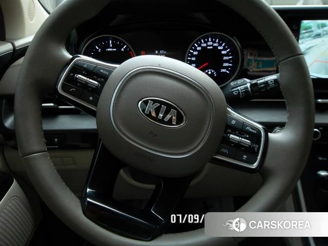 Kia The New Carnival id 4567661 из Кореи 10