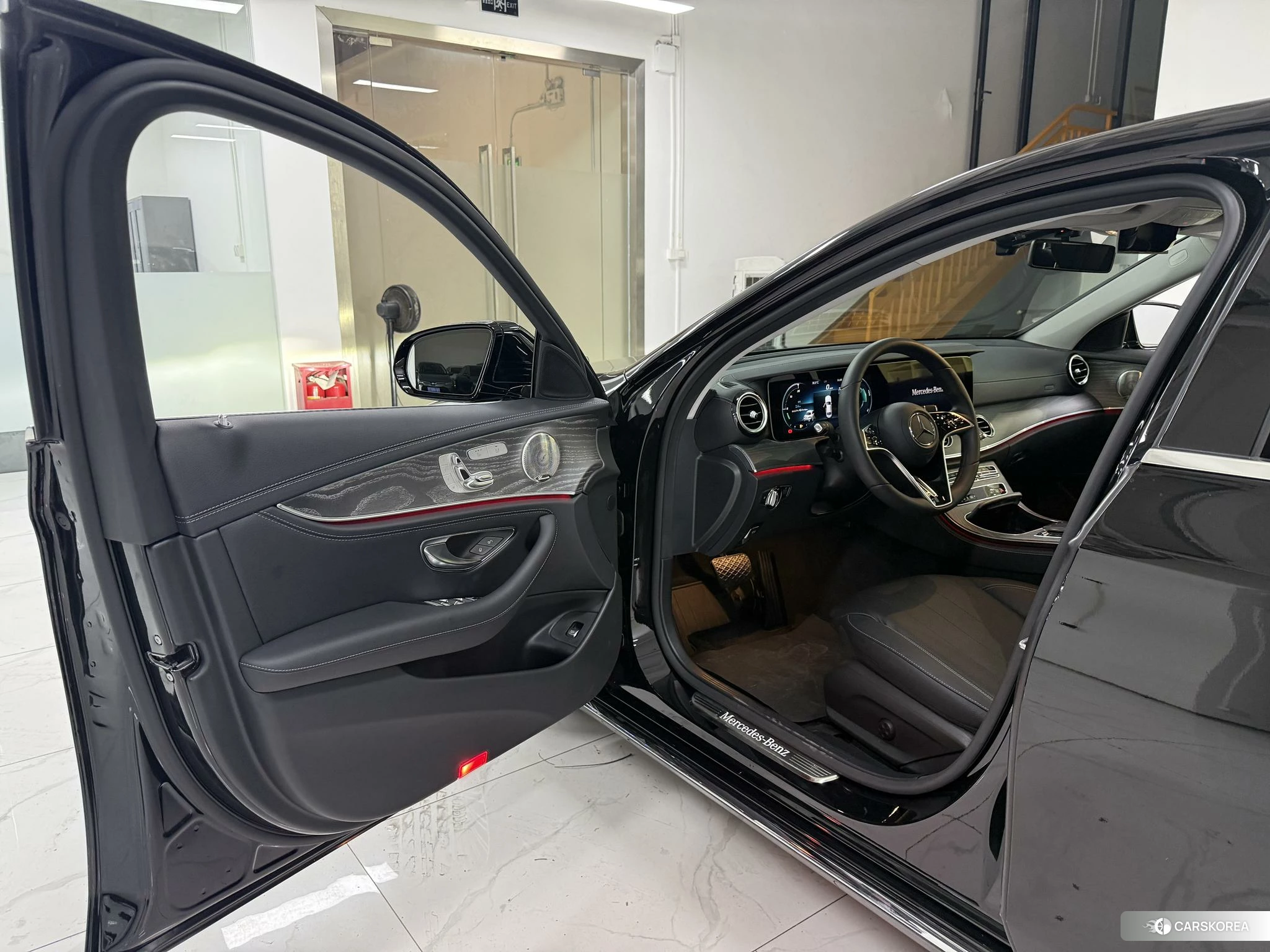 Mercedes-Benz E-class id 4468018 из Китая 10