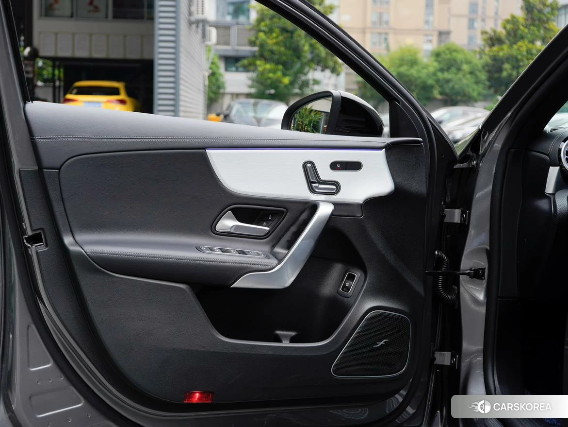 Mercedes-Benz AMG A-Class id 4514901 из Китая 10