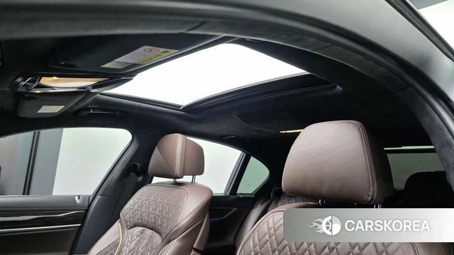 BMW 7 Series (G11) id 4542825 из Кореи 10