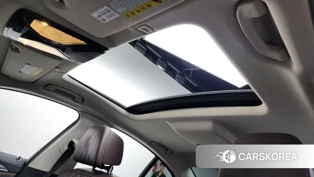 BMW 5 Series (G30) id 3351146 из Кореи 10