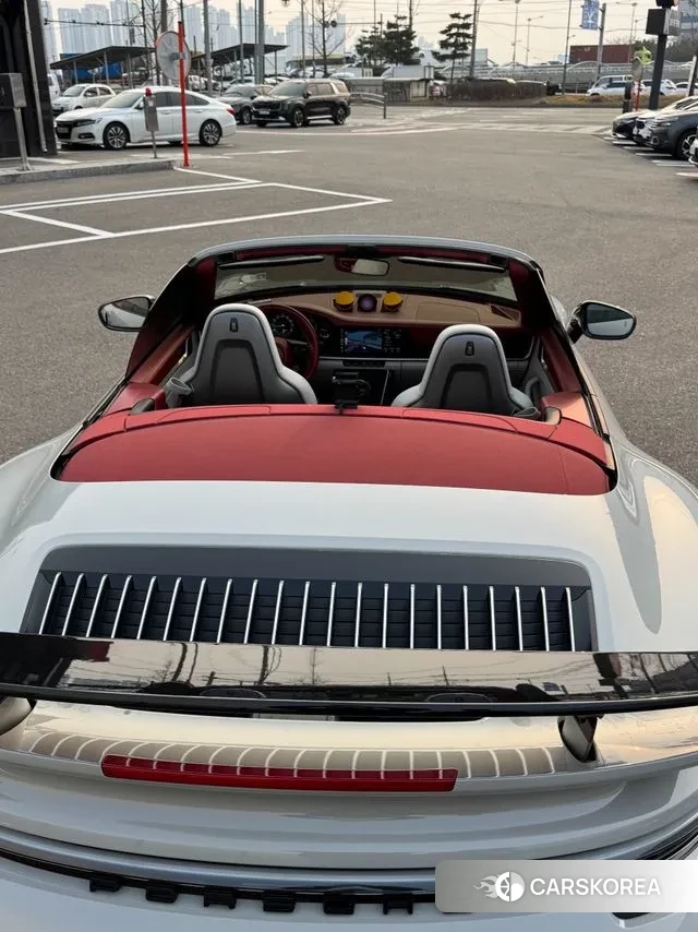 Porsche 911(992) id 3788261 из Кореи 10