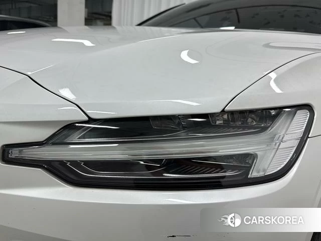 Volvo S60 id 4227928 из Китая 10