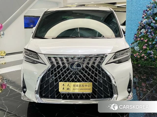 Lexus LM id 4279406 из Китая 10