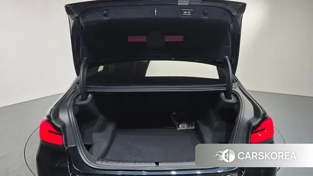 BMW 5 Series (G30) id 3453567 из Кореи 10