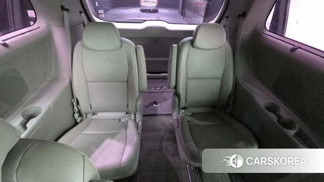 Kia All New Carnival id 4286281 из Кореи 10