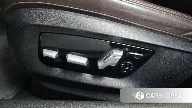 BMW 5 Series (G30) id 4351196 из Кореи 10