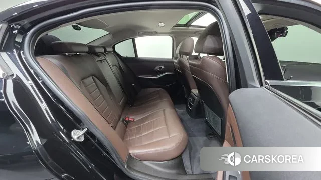 BMW 3 Series (G20) id 3697378 из Кореи 10