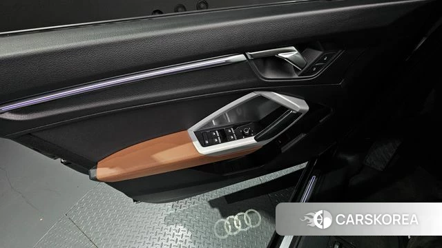 Audi Q3 (F3) id 3963995 из Кореи 10