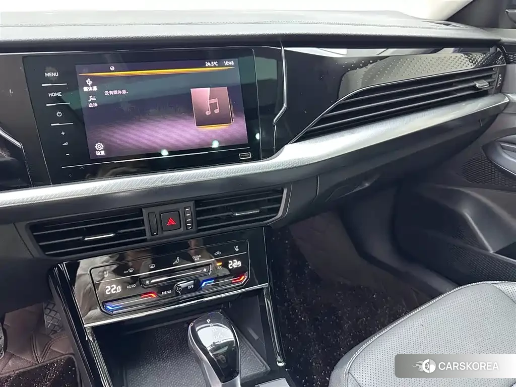 Volkswagen Passat id 4577478 из Китая 10