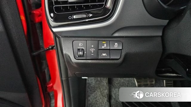 Kia Stonic id 3873498 из Кореи 10