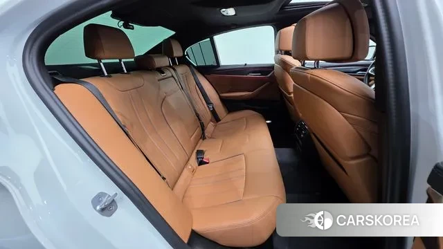 BMW 5 Series (G30) id 3002552 из Кореи 10