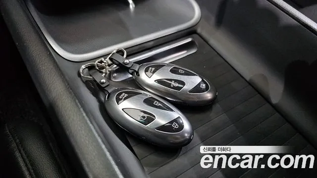 Hyundai Grandeur (GN7) id 2502313 из Кореи 10