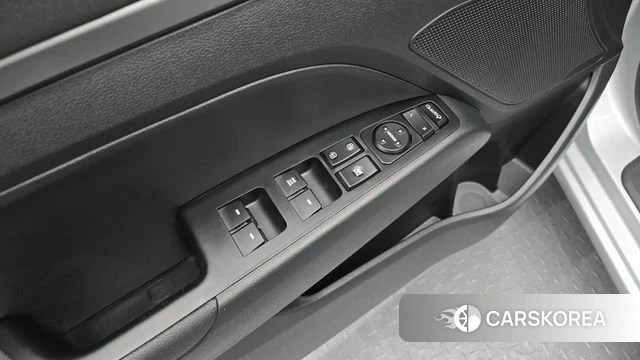 Hyundai Avante AD id 3917406 из Кореи 10