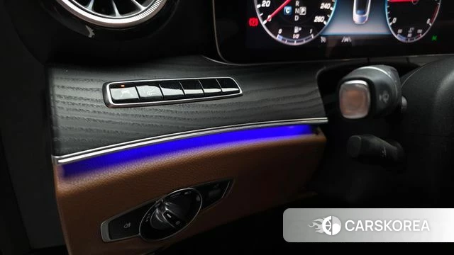 Mercedes-Benz E-Class W213 id 4530093 из Кореи 10