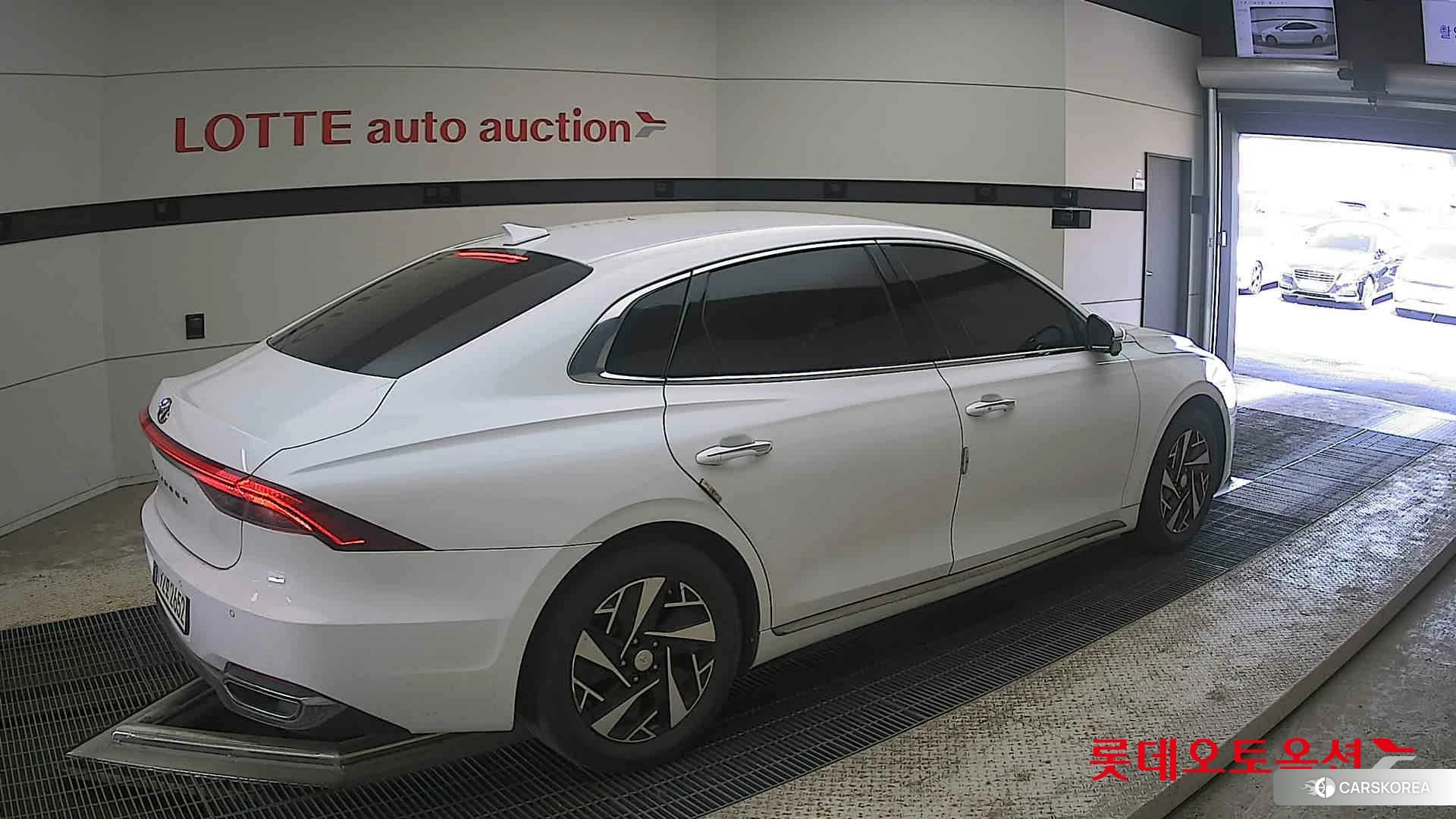 Hyundai Grandeur Hybrid id 4289317 из Кореи 10