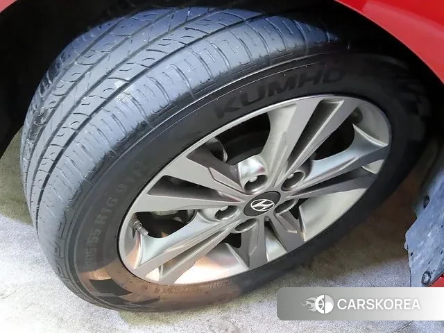 Hyundai Avante AD id 3718850 из Кореи 10