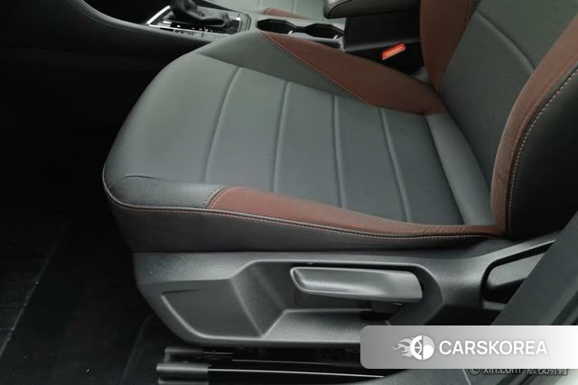 Volkswagen Bora id 4272503 из Китая 10