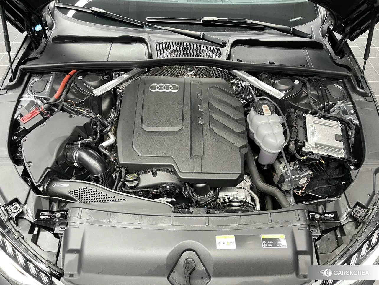 Audi A4L id 4413551 из Китая 10