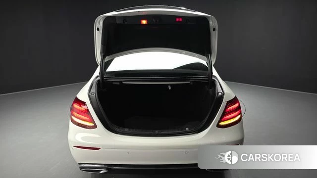 Mercedes-Benz E-Class W213 id 4543266 из Кореи 10