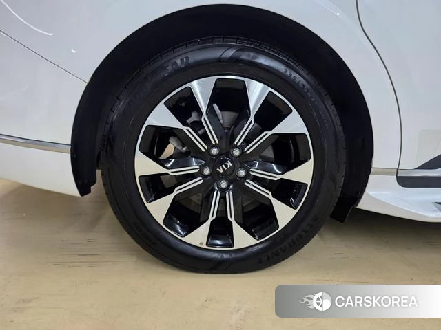 Kia Carnival 4th generation id 4614352 из Кореи 10