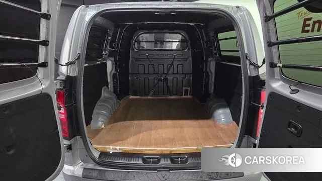 Hyundai The New Grand Starex id 3753907 из Кореи 10