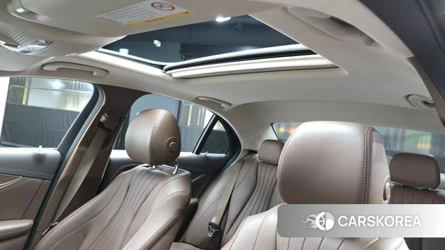 Mercedes-Benz E-Class W213 id 4595376 из Кореи 10