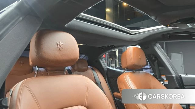 Maserati Ghibli id 4708951 из Кореи 10