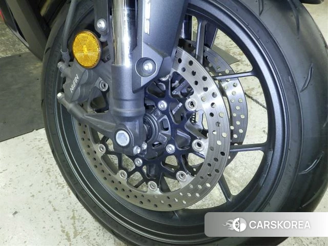 Honda CBR650R-2 id 4184468 из Японии 10