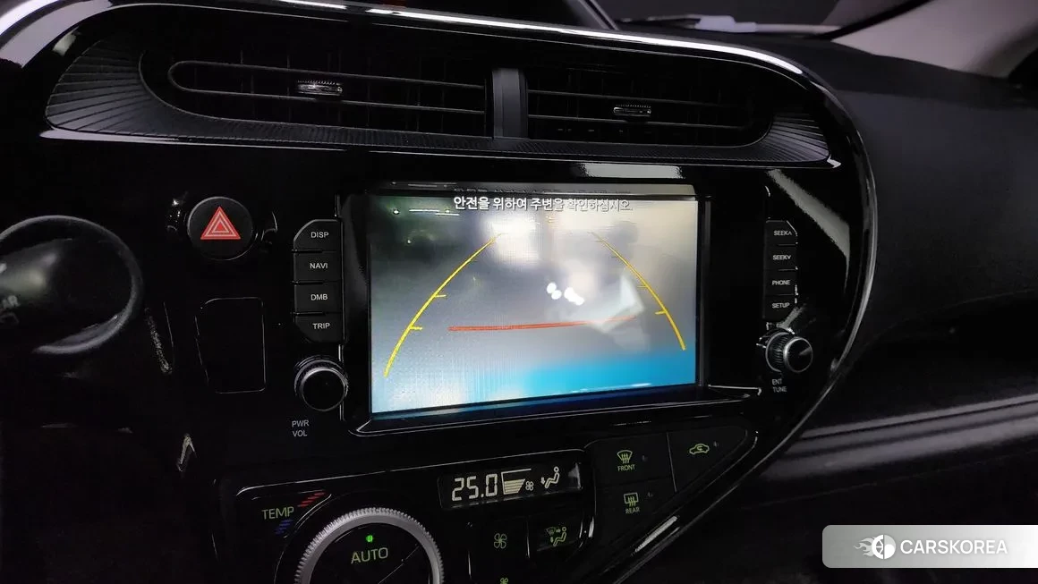 Toyota Prius C id 2142195 из Кореи 10