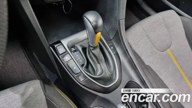 Hyundai Veloster (JS) id 2730638 из Кореи 10