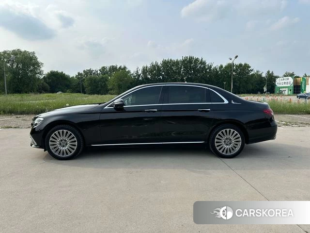 Mercedes-Benz E-class id 4359652 из Китая 10