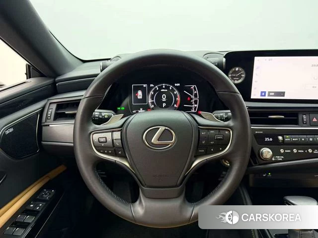 Lexus ES id 4335655 из Китая 10