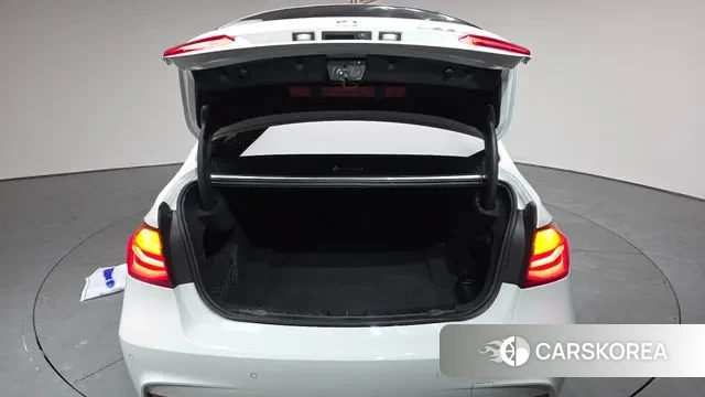 BMW 3 Series (F30) id 3677574 из Кореи 10