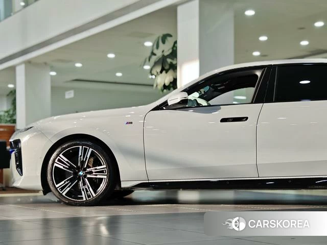 BMW 7 series id 4393439 из Китая 10